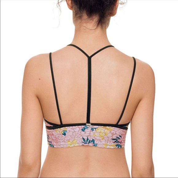 Breathtaking VS Pink Velvety Velour Bralette - Picture 3 of 3